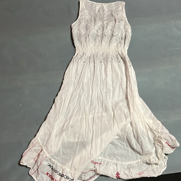 Johnny Was White Embroidered tunic top/dress - Picture 3 of 6